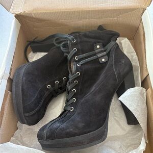 Steve Madden Heeled Troopa Black Lace Up Boots. 4.5 inch heel